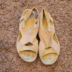 Merrell Cream Women's Sandals